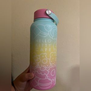 Hello Kitty Cafe [EXCLUSIVE] Insulated Stainless Steel Cup LARGE